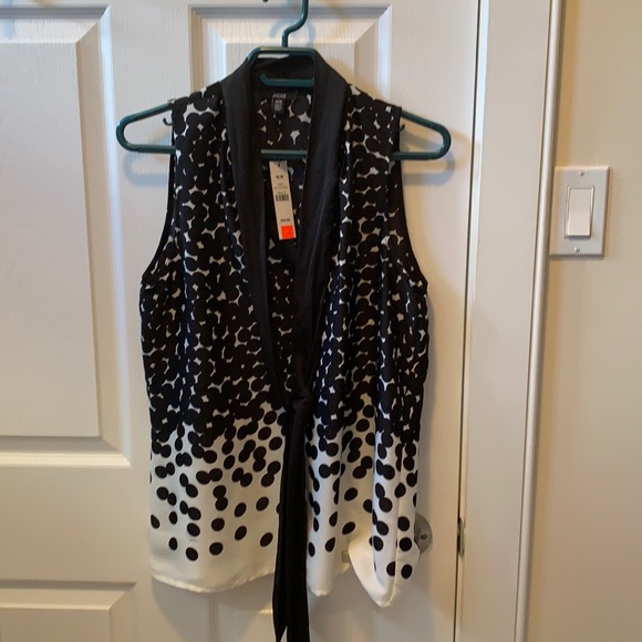 Jacob black and white polk-a-dot top. Medium. NWT - Picture 1 of 5